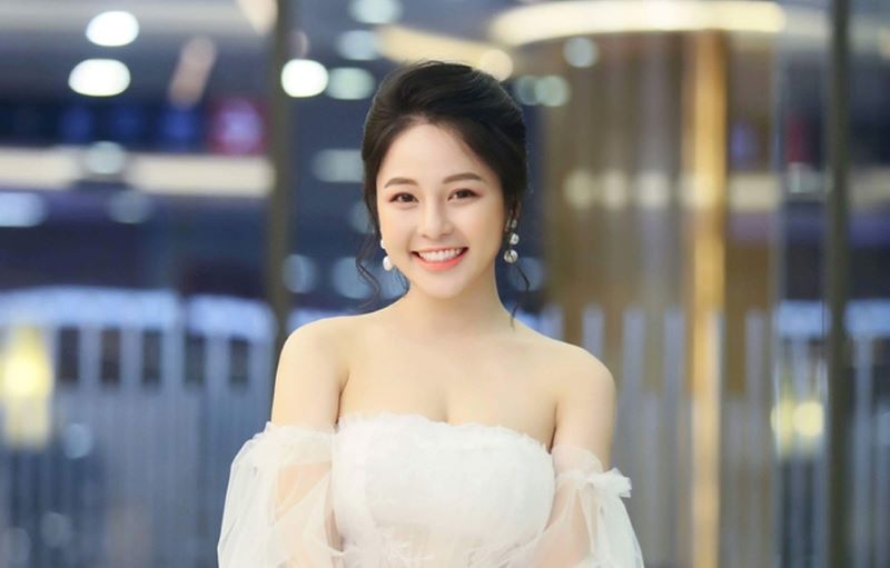 Trâm Anh nhanh chóng nổi tiếng nhờ vẻ ngoài xinh đẹp với nụ cười ngọt ngào Trâm Anh nhanh chóng nổi tiếng nhờ vẻ ngoài xinh đẹp với nụ cười ngọt ngào