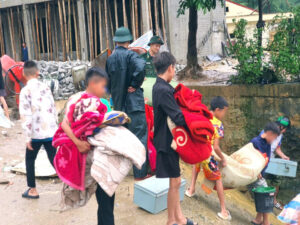 Học Sinh Thanh Hóa Di Dời Khẩn Cấp Do Sạt Lở